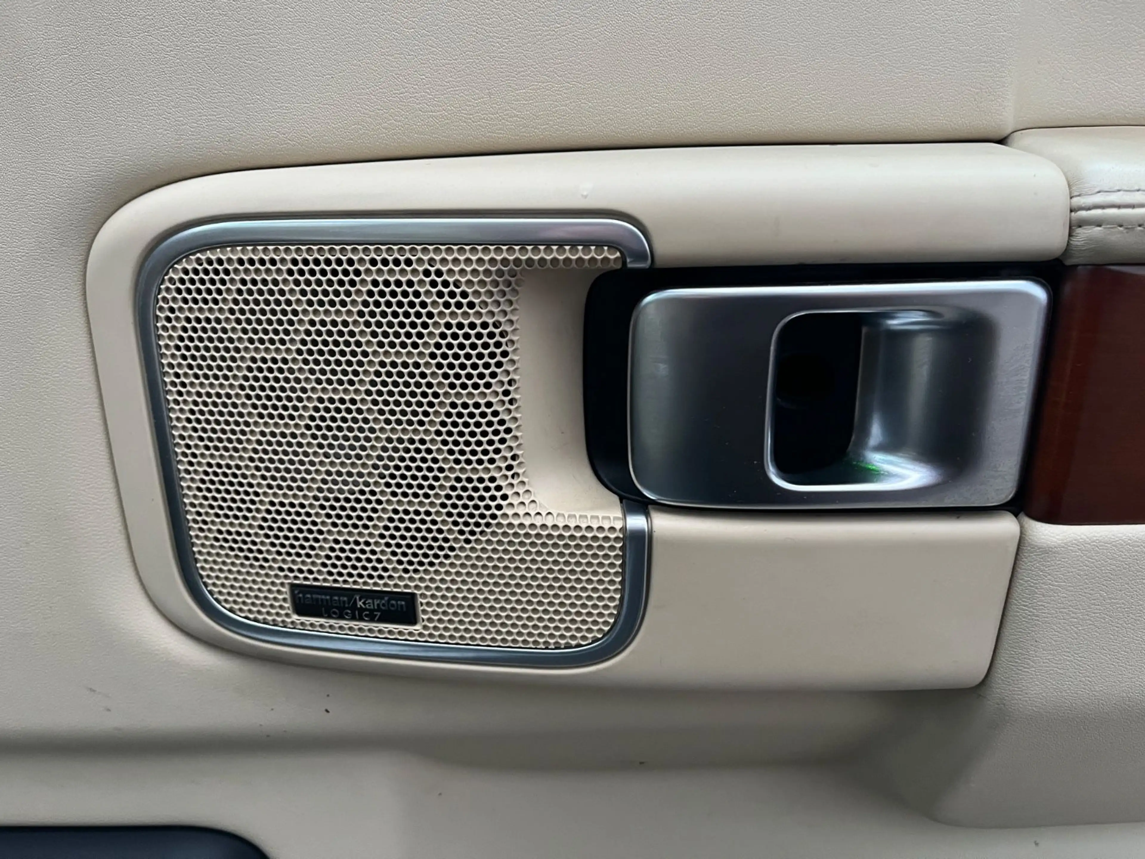 Land Rover Range Rover V8 TD Vogue Xen Virtu Memo SD H&K LF — photo 15