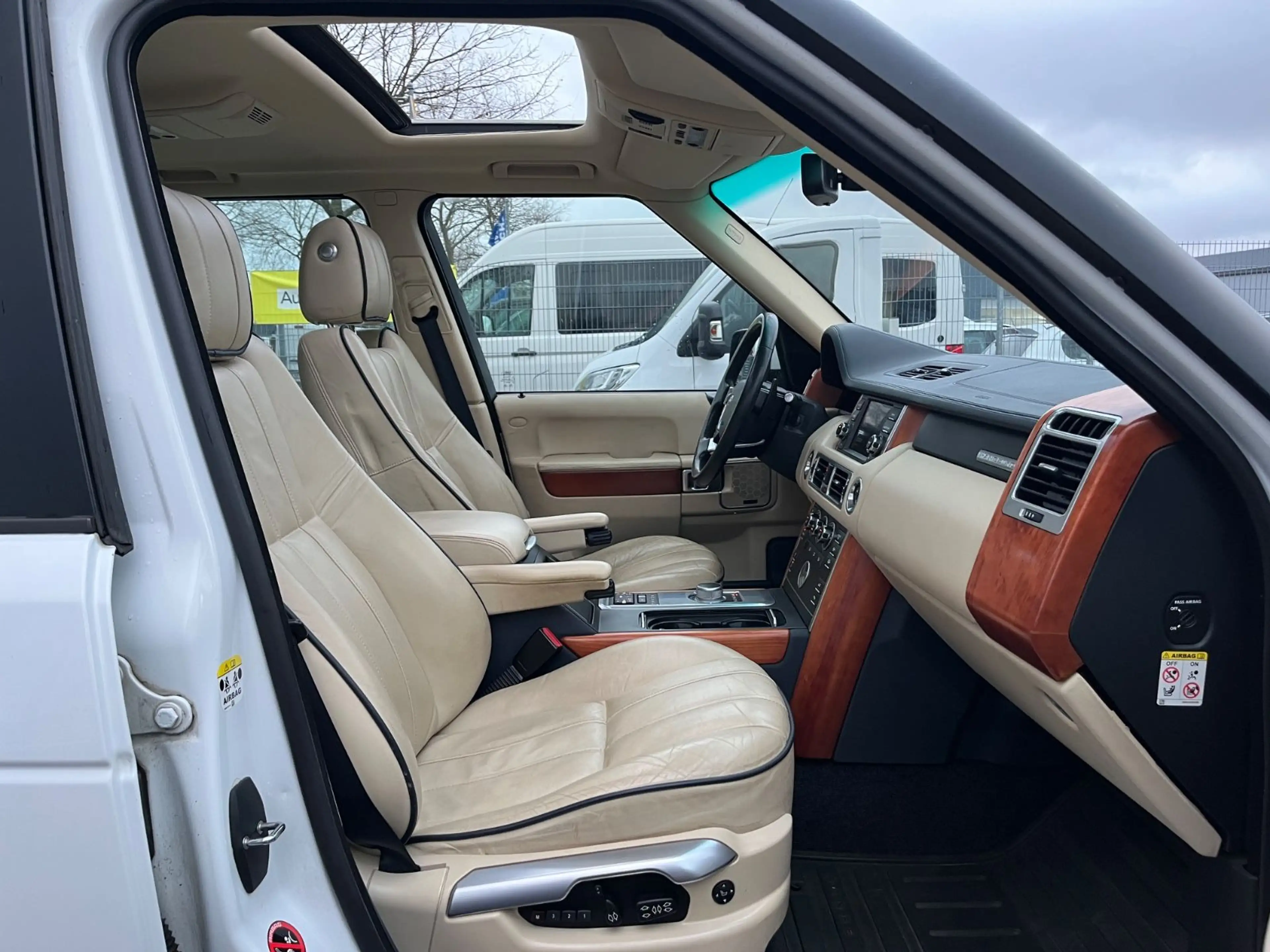 Land Rover Range Rover V8 TD Vogue Xen Virtu Memo SD H&K LF — photo 13