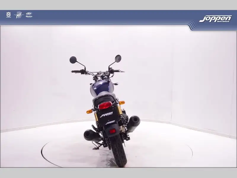 Royal Enfield Interceptor - foto 6