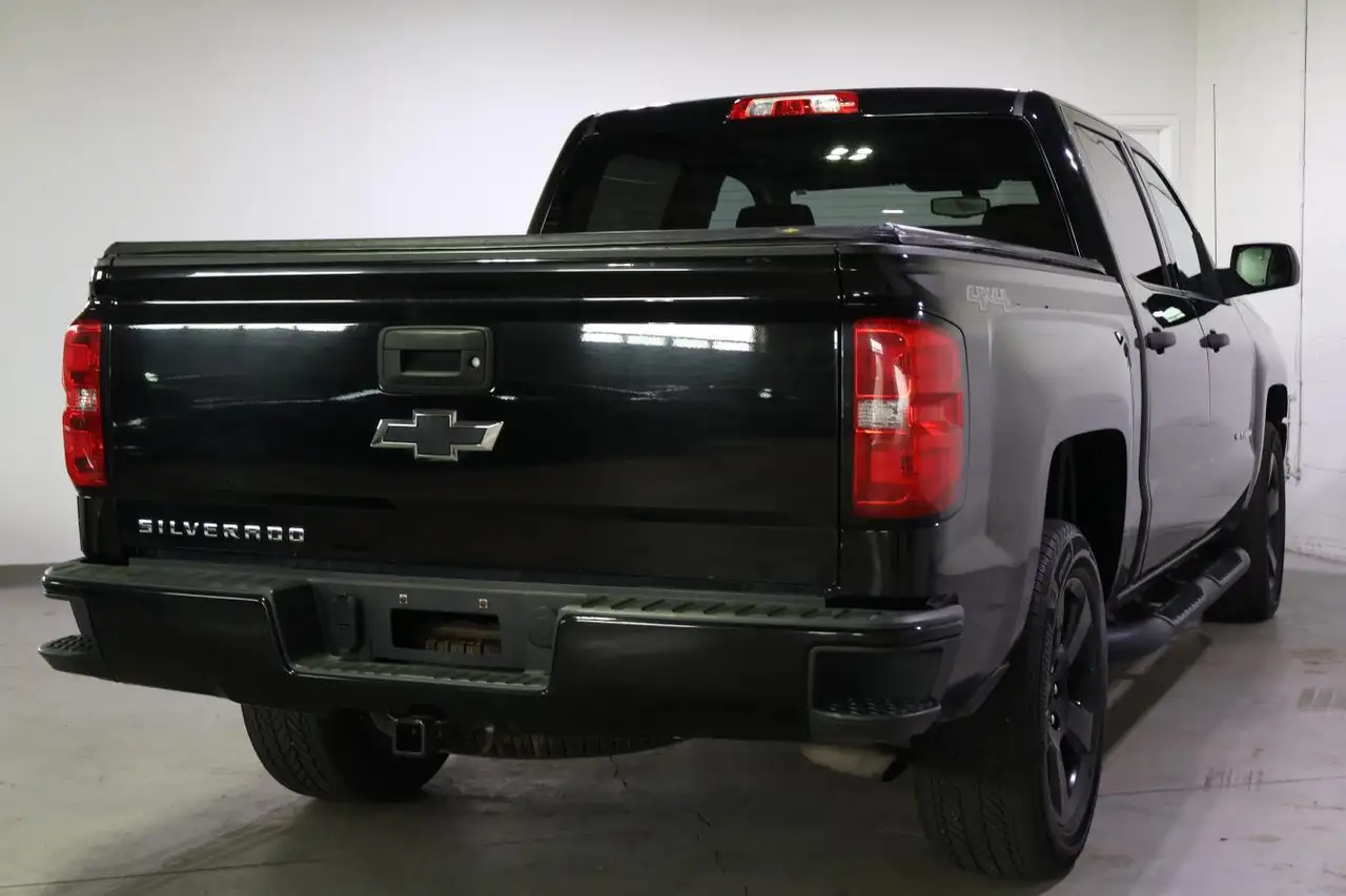 Chevrolet Silverado 1500 снимка Chevrolet Silverado 1500
