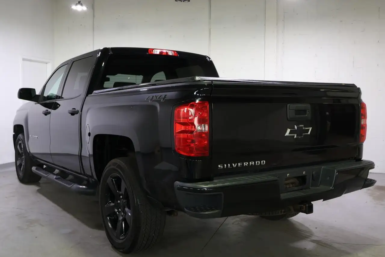 Chevrolet Silverado 1500 снимка Chevrolet Silverado 1500