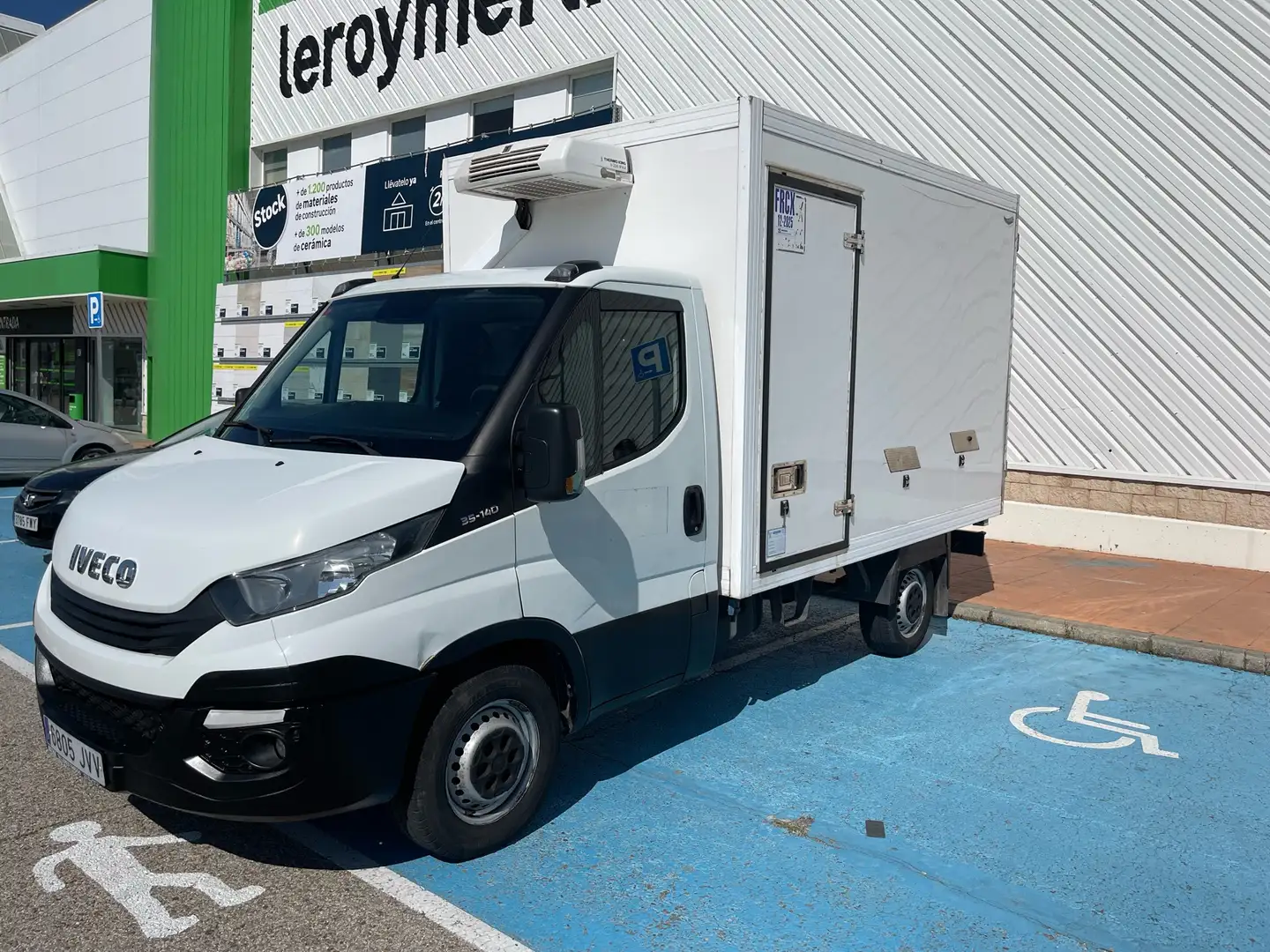 Iveco Daily Furgón 35S14 V 3520L H3 13.4 136 frigorifico - 2