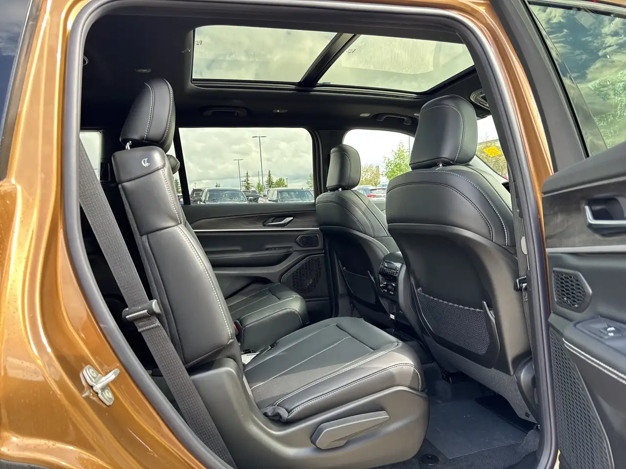 Jeep Grand Cherokee 2026 — фото 17