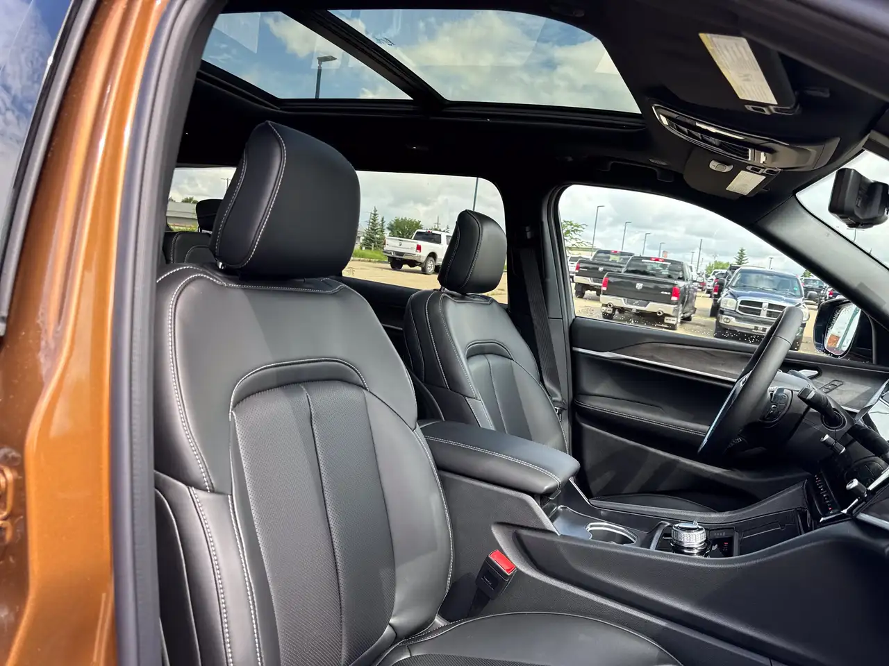 Jeep Grand Cherokee 2026 — фото 13