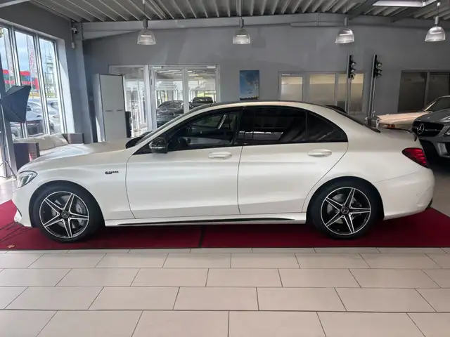 Mercedes-Benz C-Class view 2
