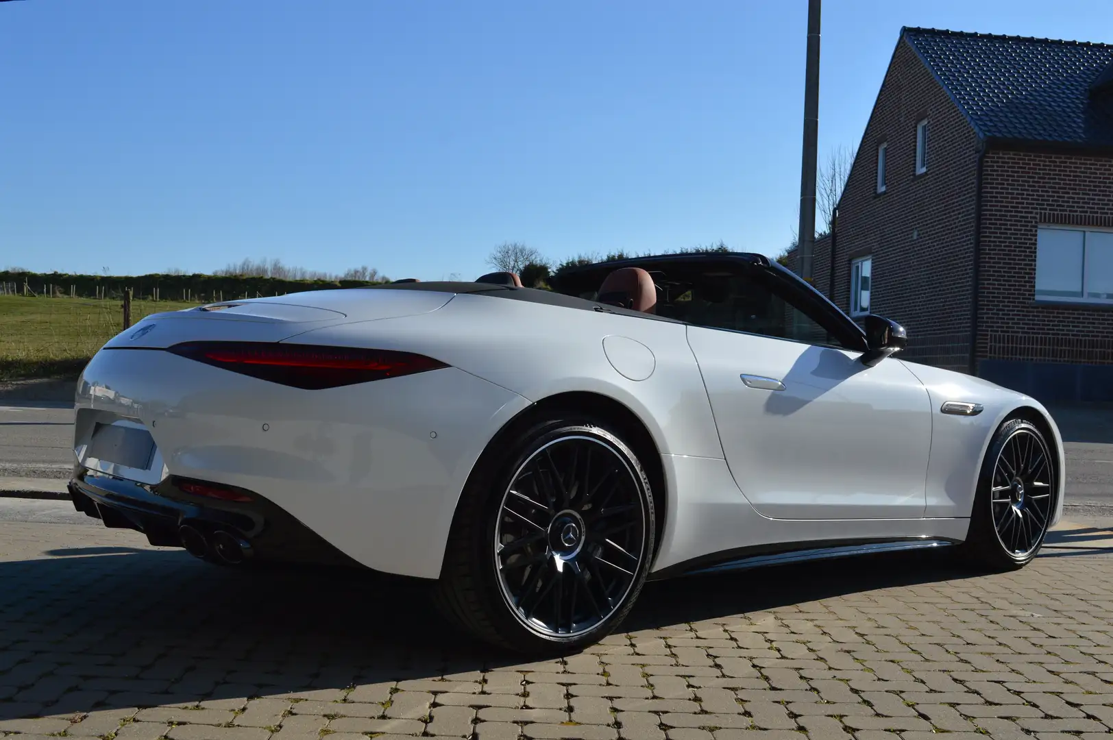 Mercedes-Benz SL 43 AMG 1 HAND - NEW - 3.500 km Alb - 2