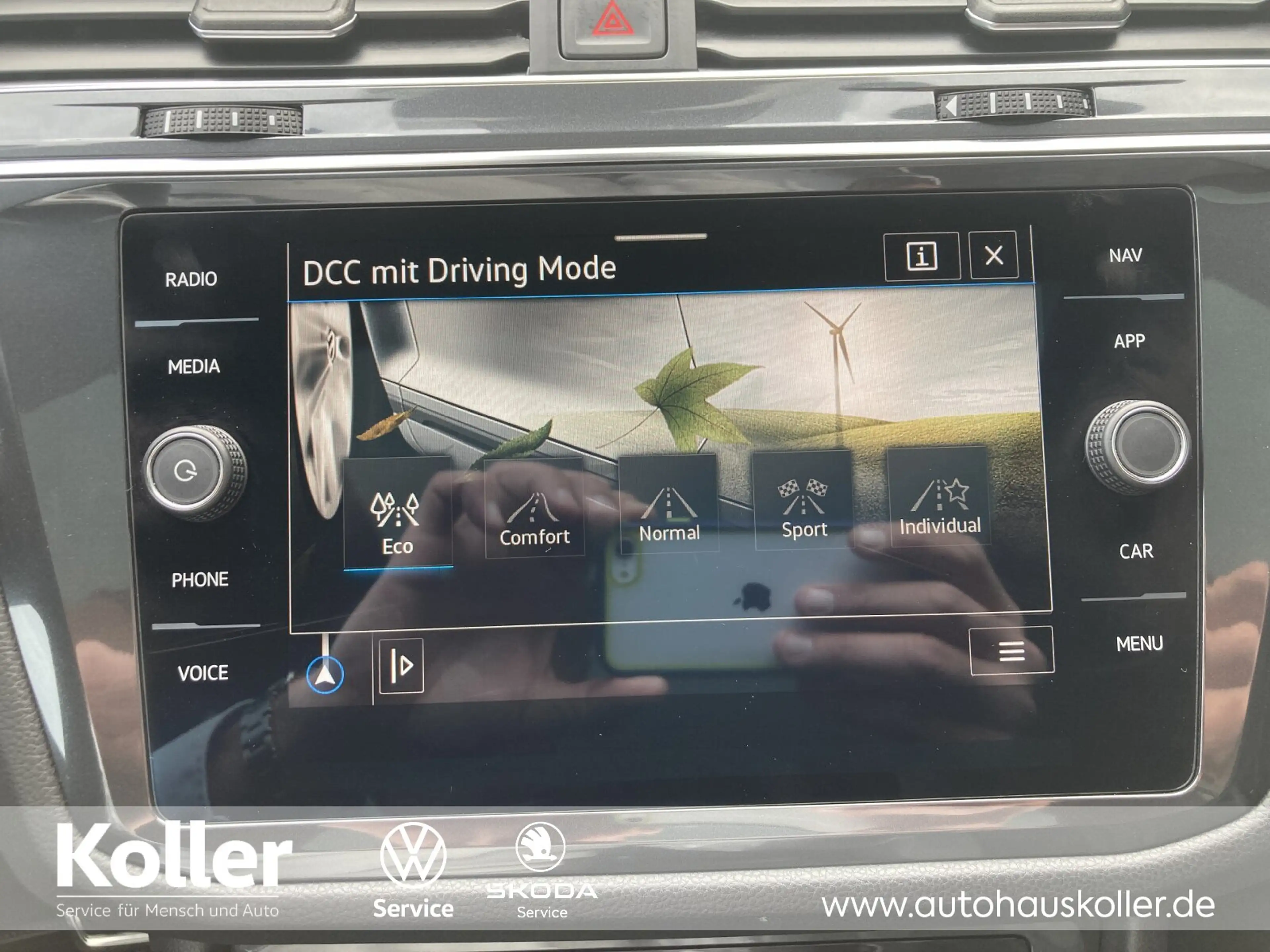 Volkswagen Tiguan Allspace Tiguan Allspace 2.0 TDI DSG 4MO R-Line Black AHK — photo 27