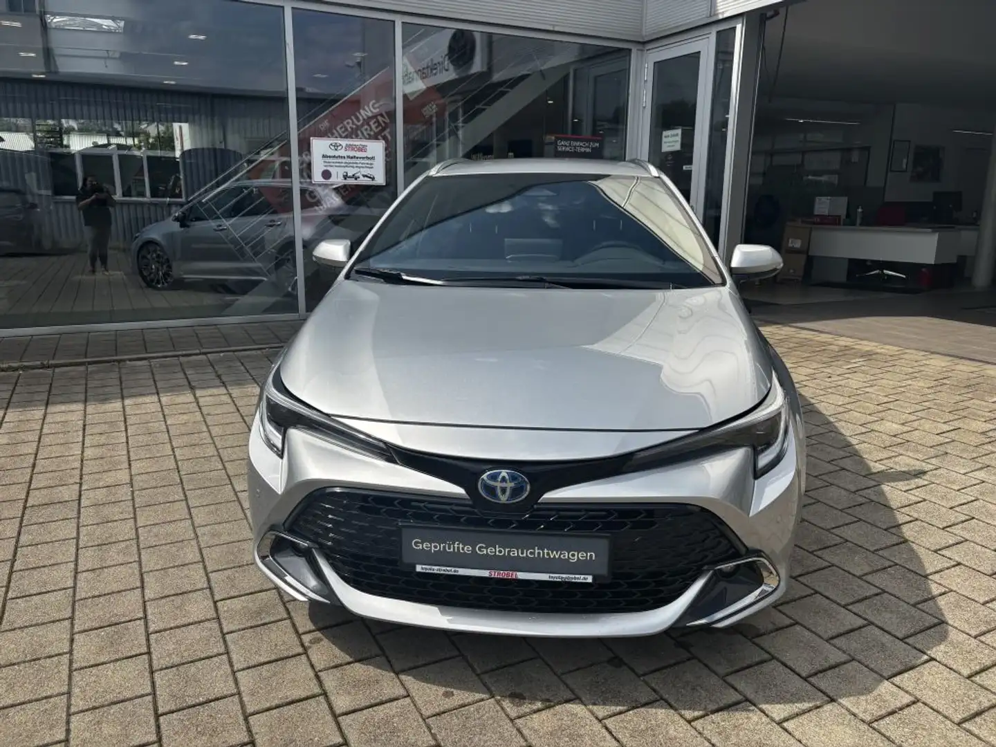 Toyota Corolla 2.0 Hybrid Touring Sports Team Deutschland (ZE1HE) Silber - 2