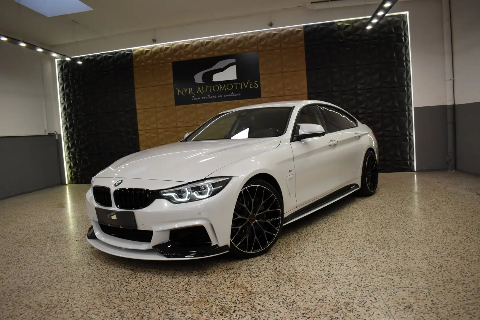 BMW 440 i xDrive GC LCI, M-PERFORMANCE, LED, HUD, H&R Weiß - 1