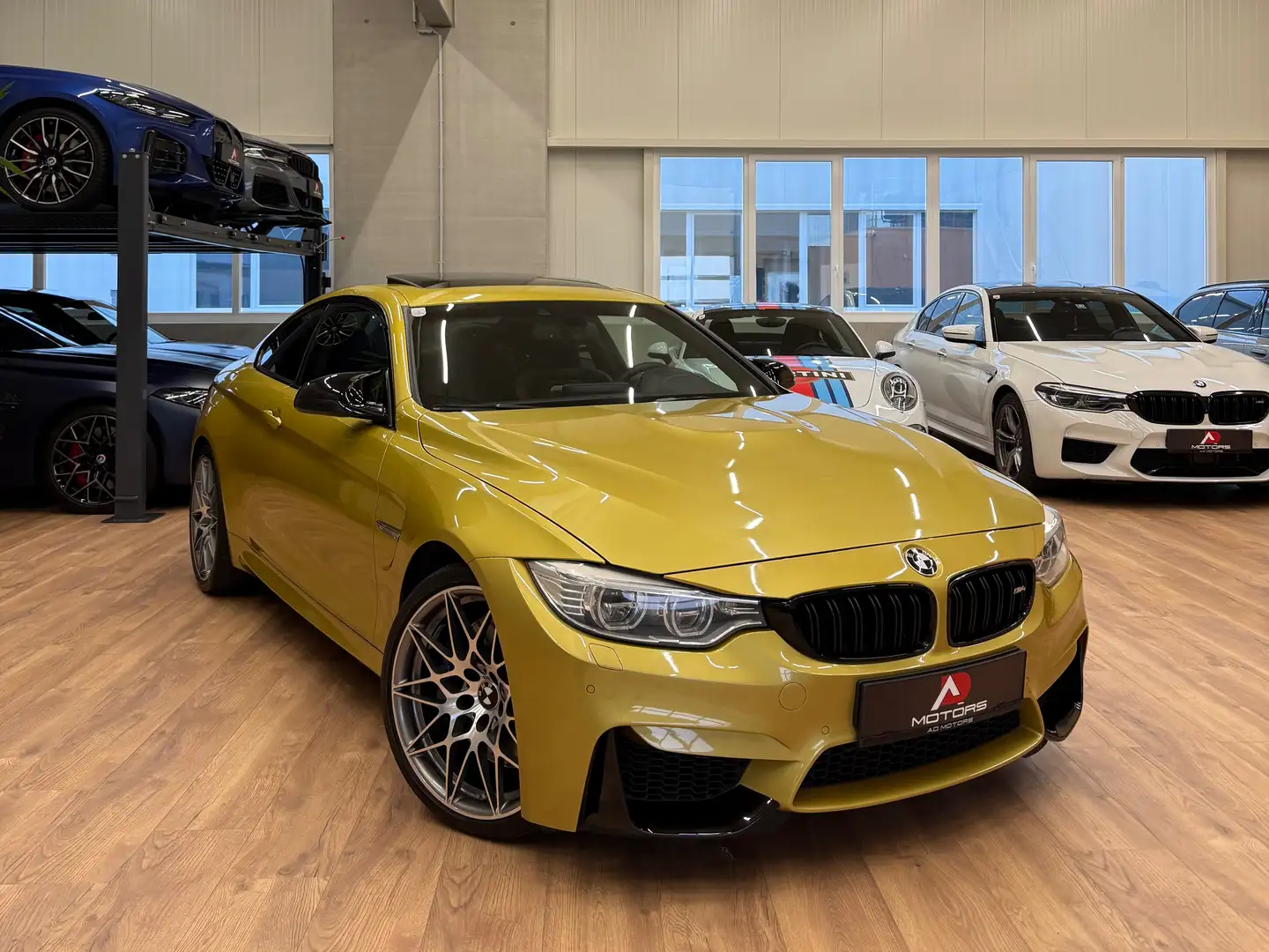 BMW M4 Austin Yellow Jaune - 2