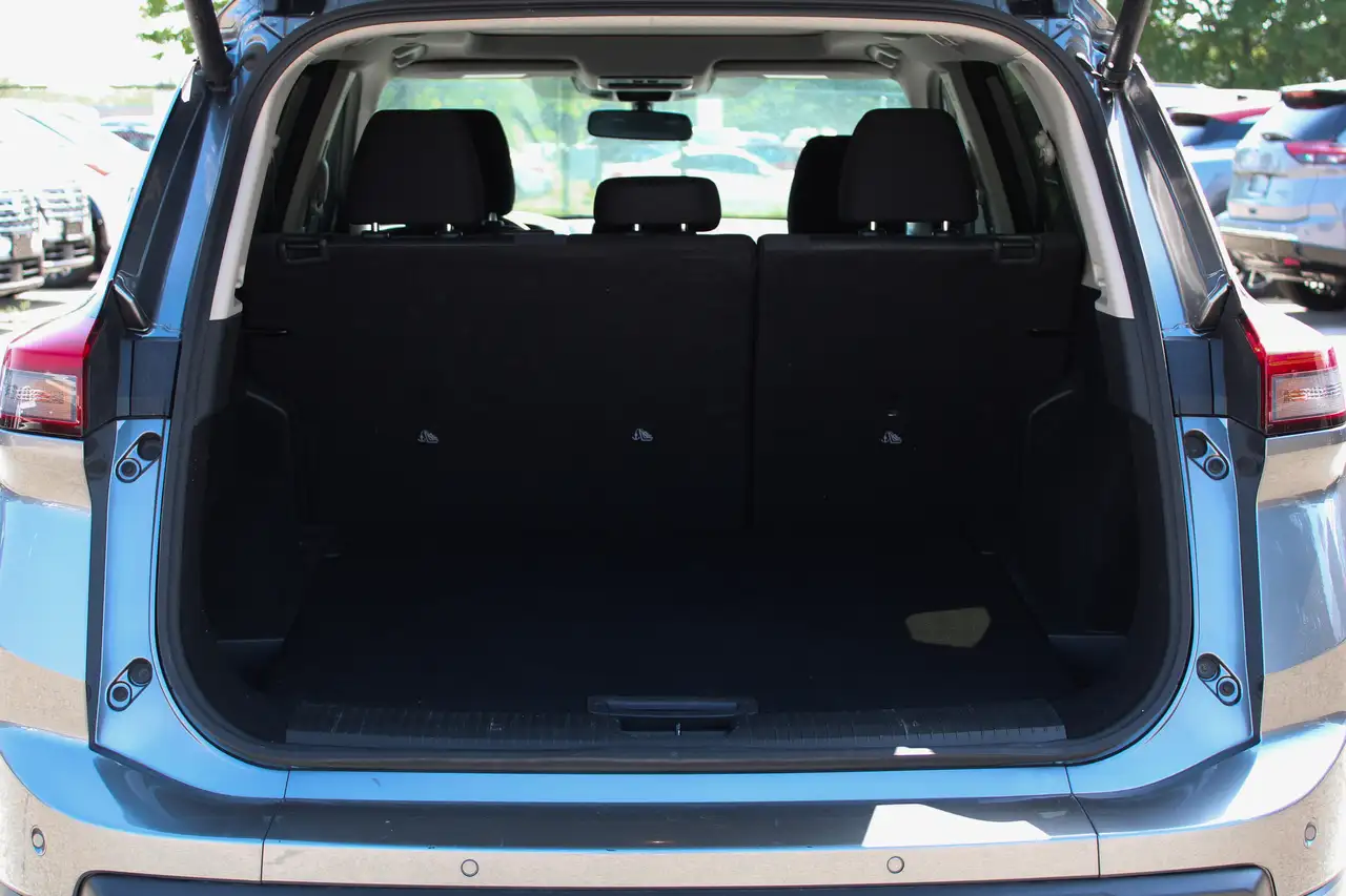Nissan Rogue fotografie Nissan Rogue