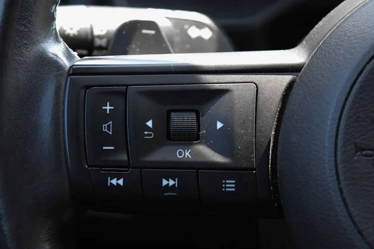 Nissan Rogue fotografie Nissan Rogue