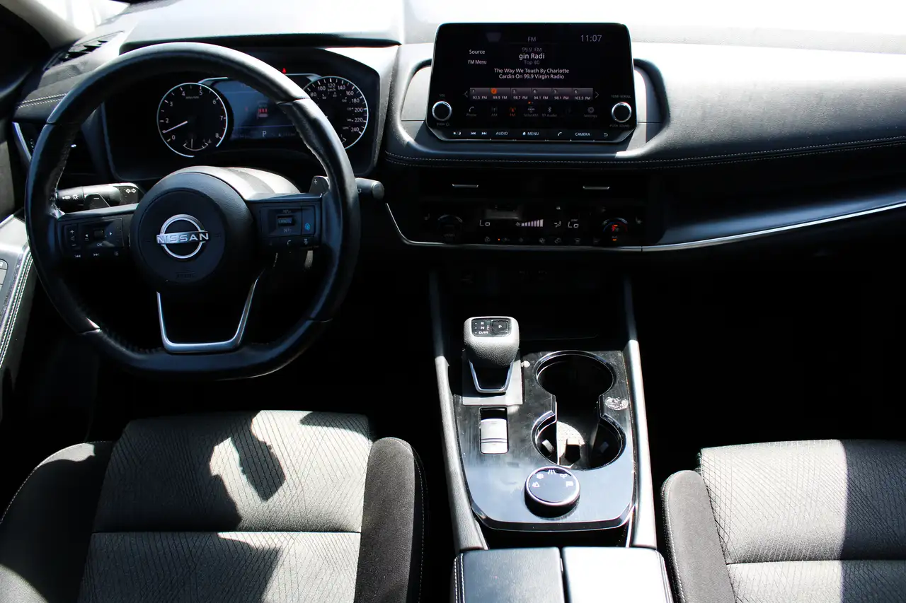 Nissan Rogue fotografie Nissan Rogue