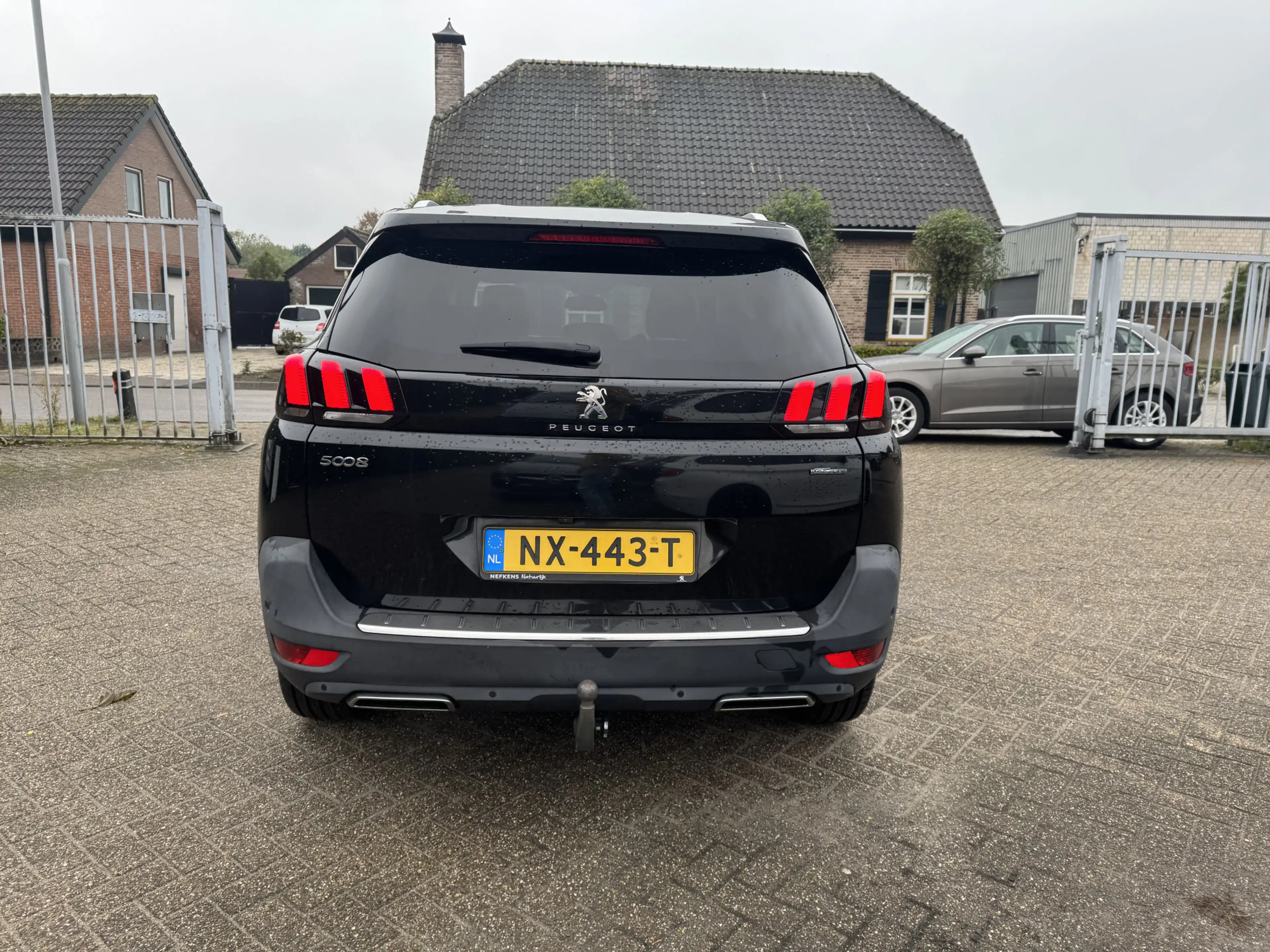 Peugeot 5008 1.2 PureTech GT-Line — photo 7