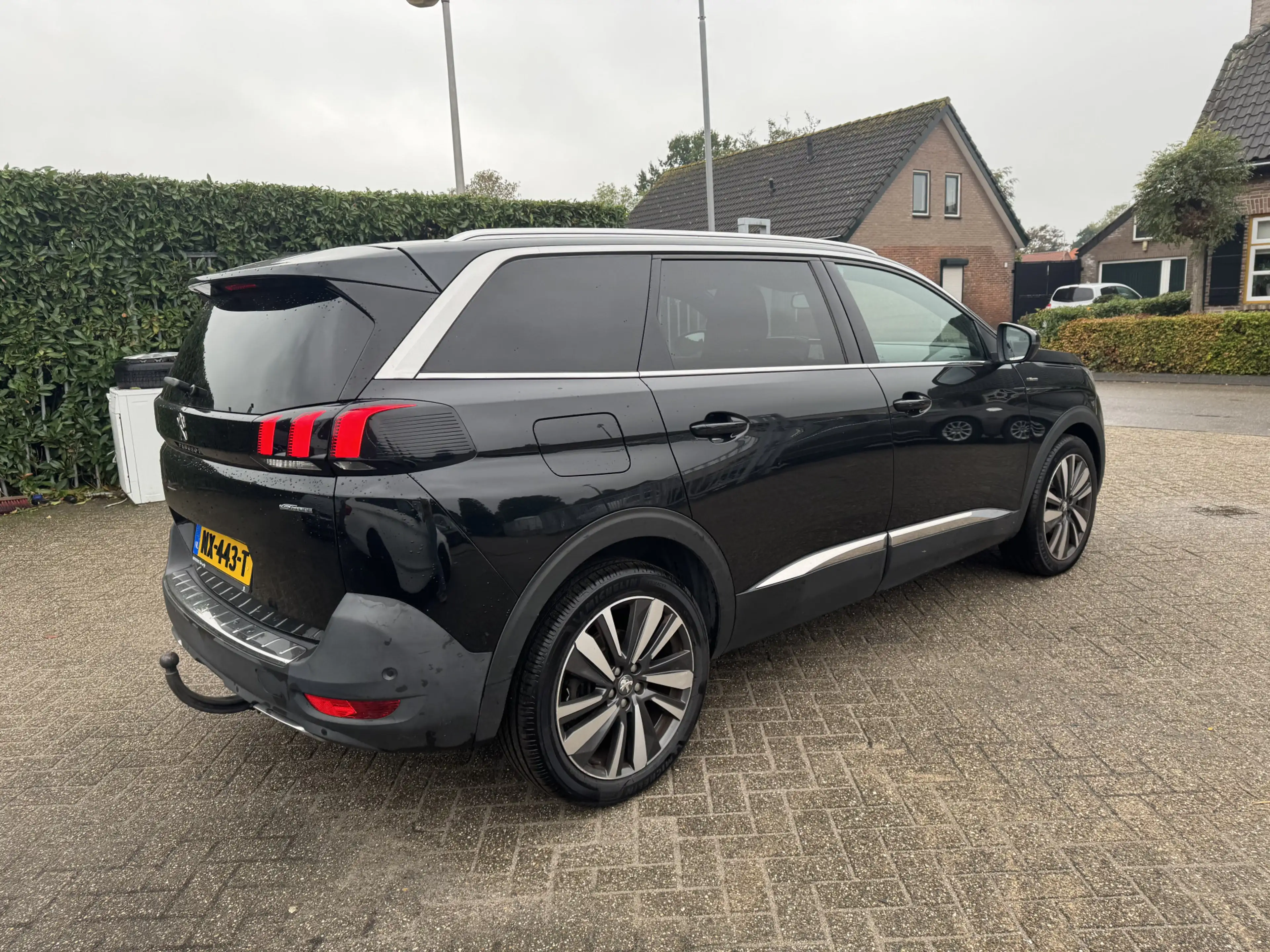 Peugeot 5008 1.2 PureTech GT-Line — photo 4