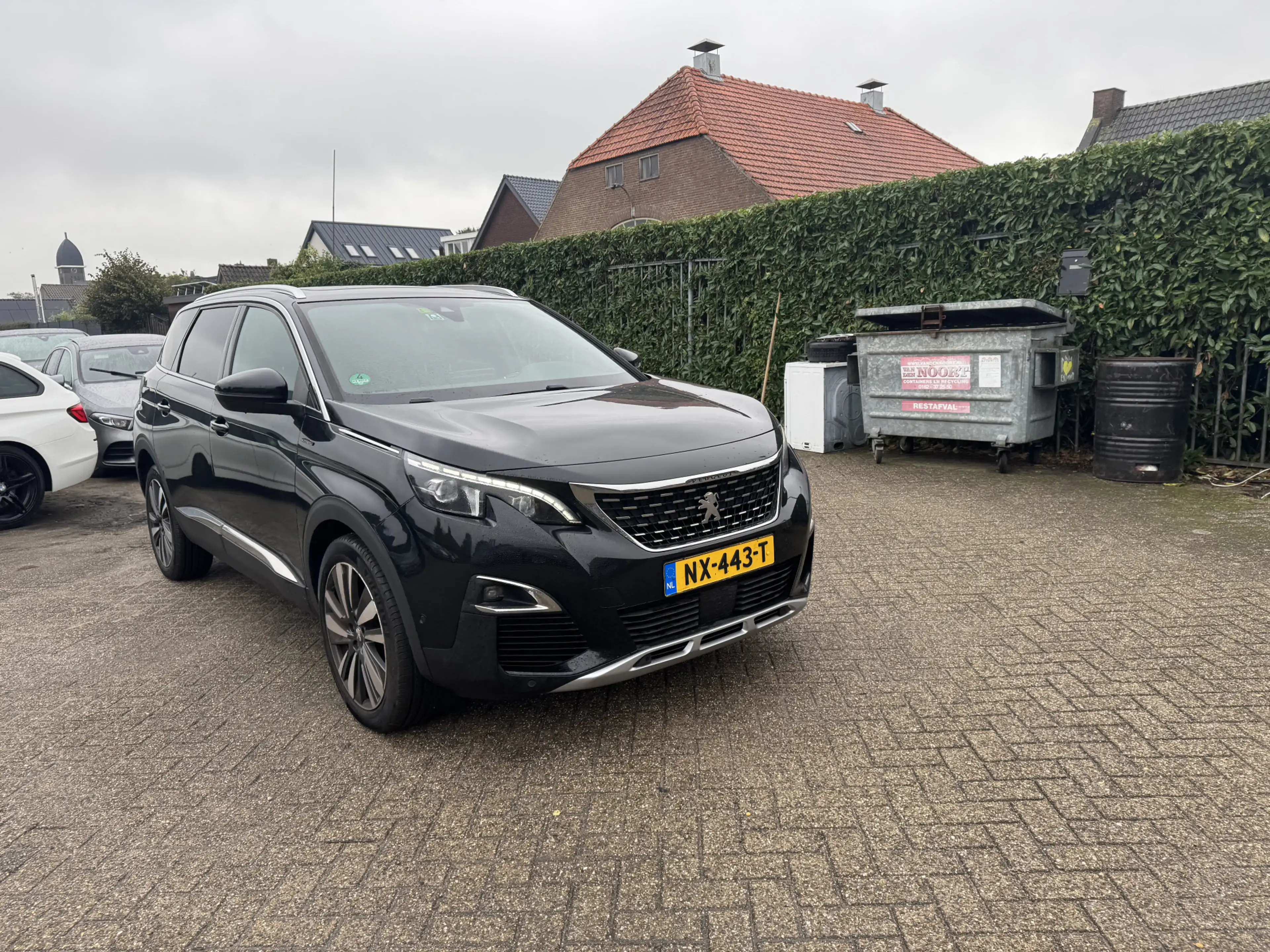 Peugeot 5008 1.2 PureTech GT-Line — photo 3