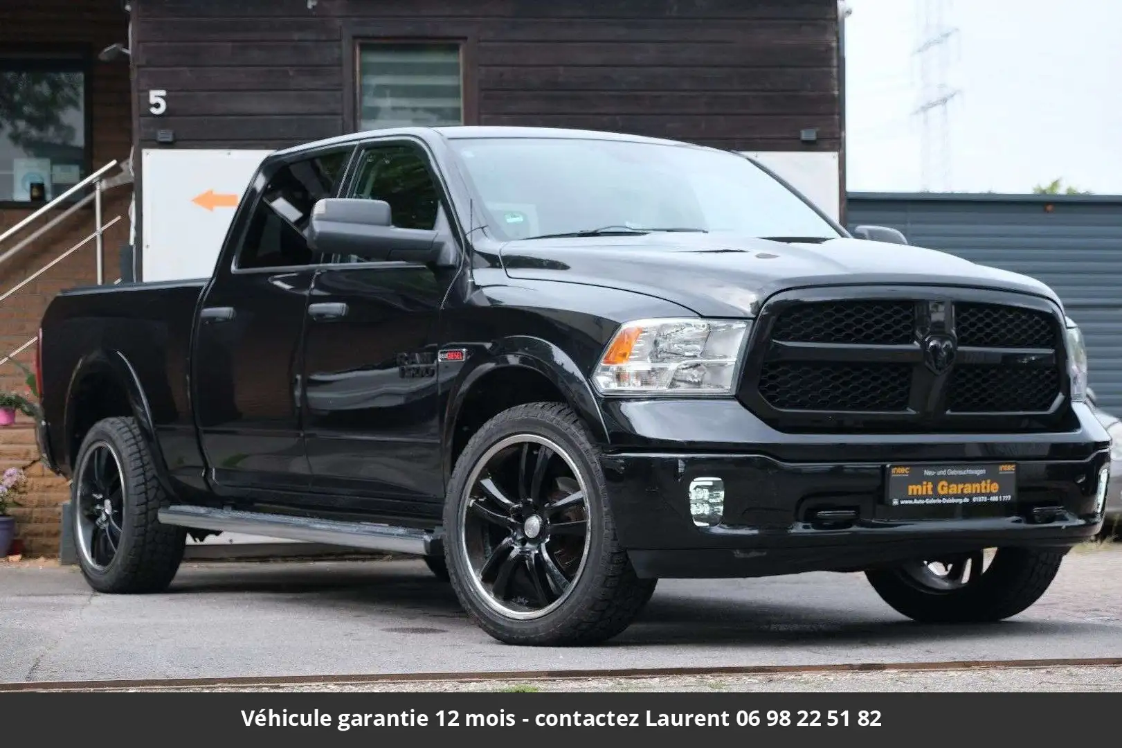 Dodge RAM Sport Night 12P 5.7L 4x4 Tout compris hors homologation 4500e Negro - 1