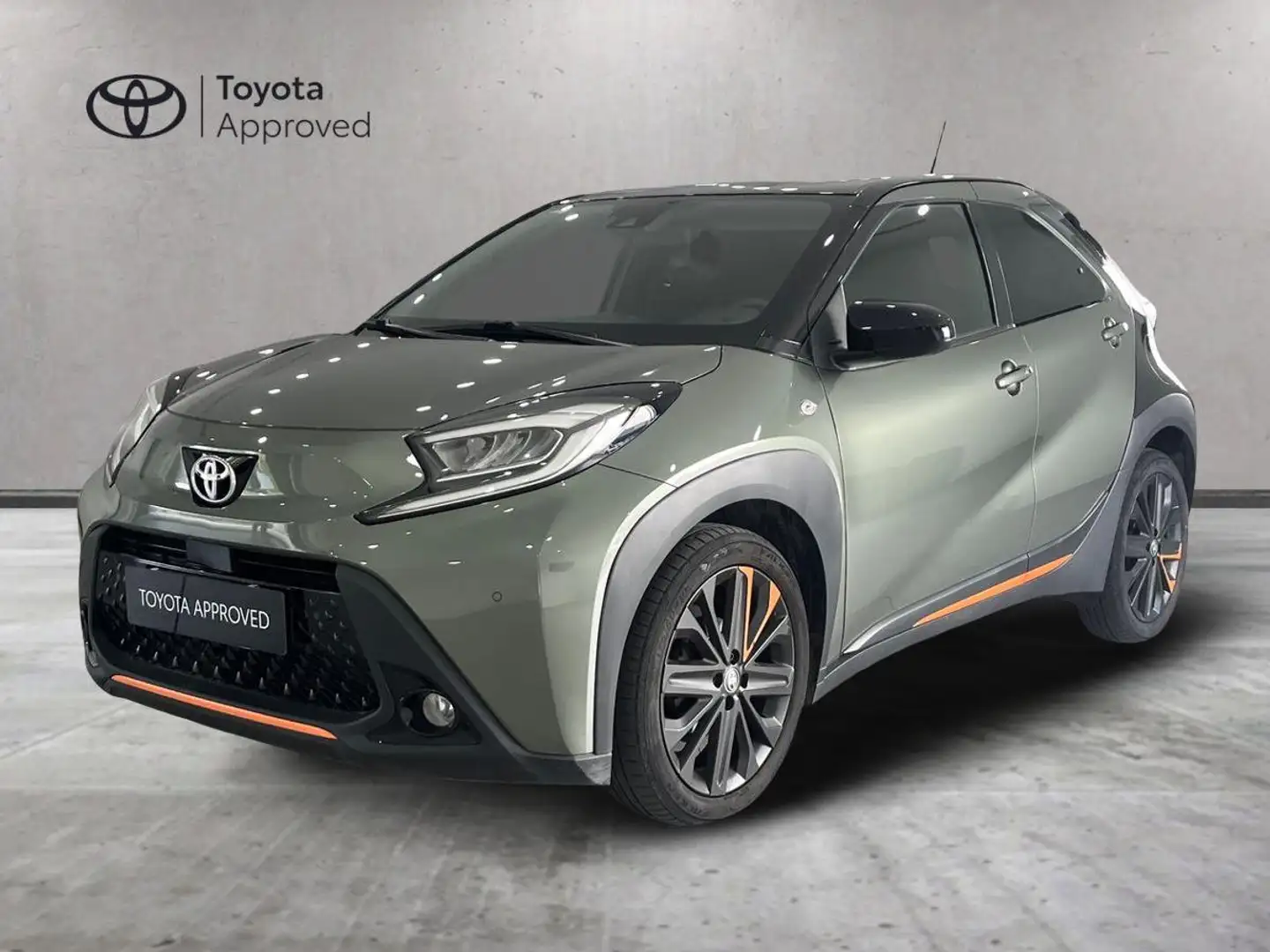 Toyota Aygo X Aygo X 1.0 Limited 72cv s-cvt Зелений - 1