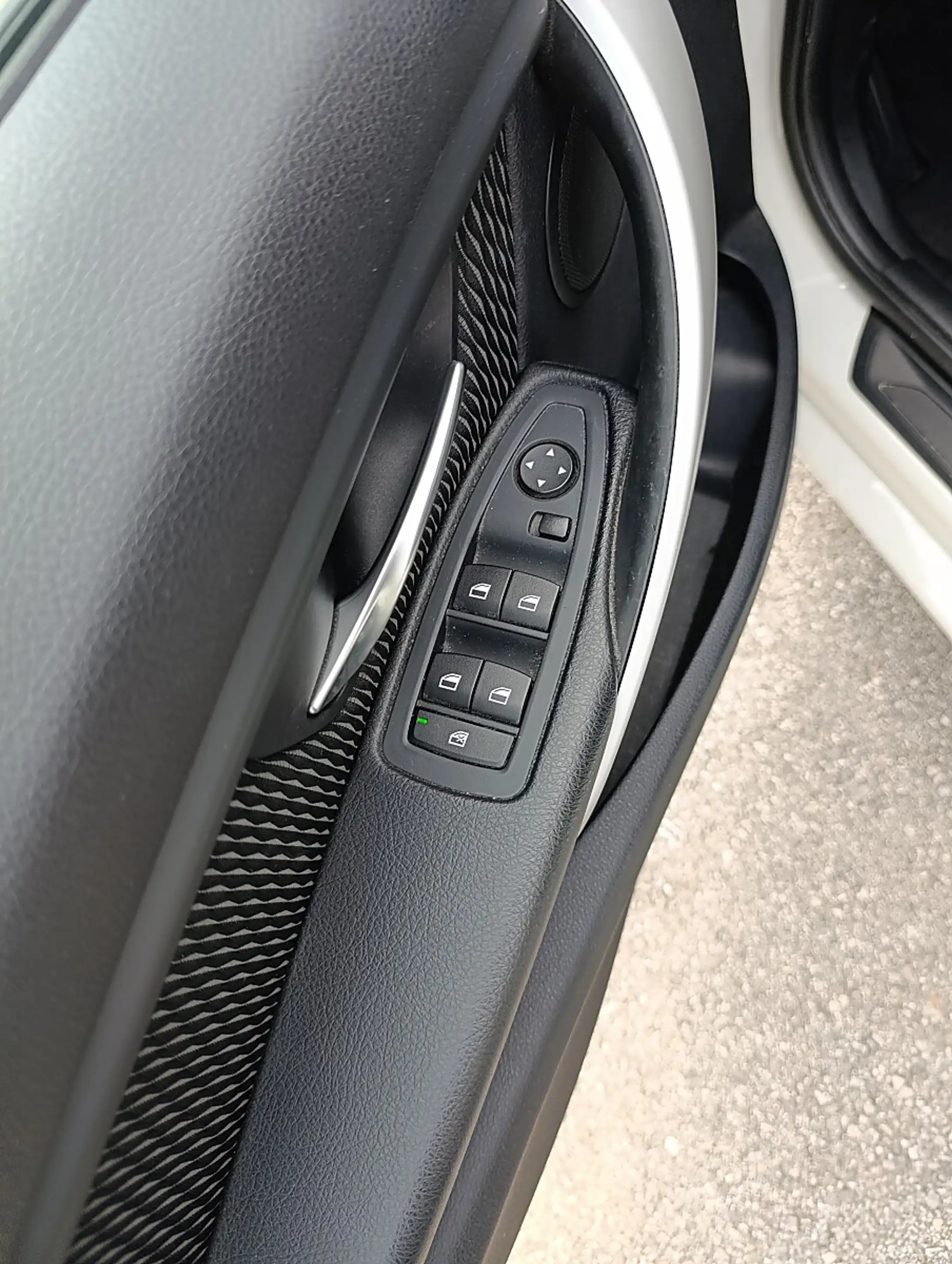 BMW 325 d Touring Österreich-Paket — photo 14