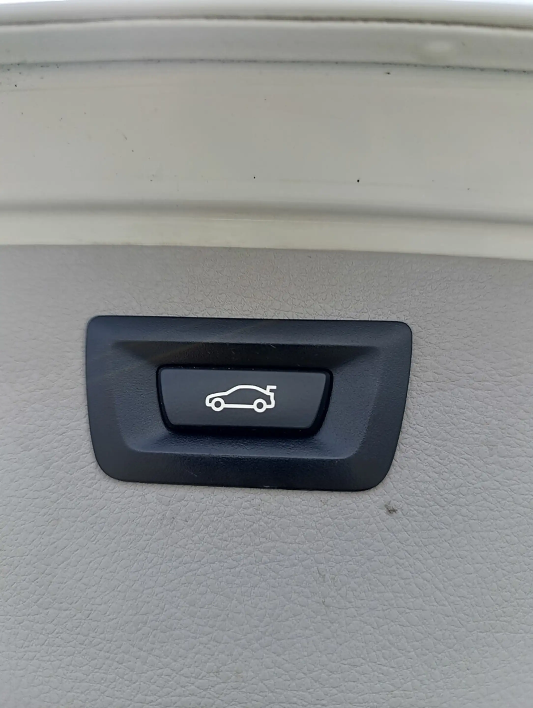 BMW 325 d Touring Österreich-Paket — photo 9