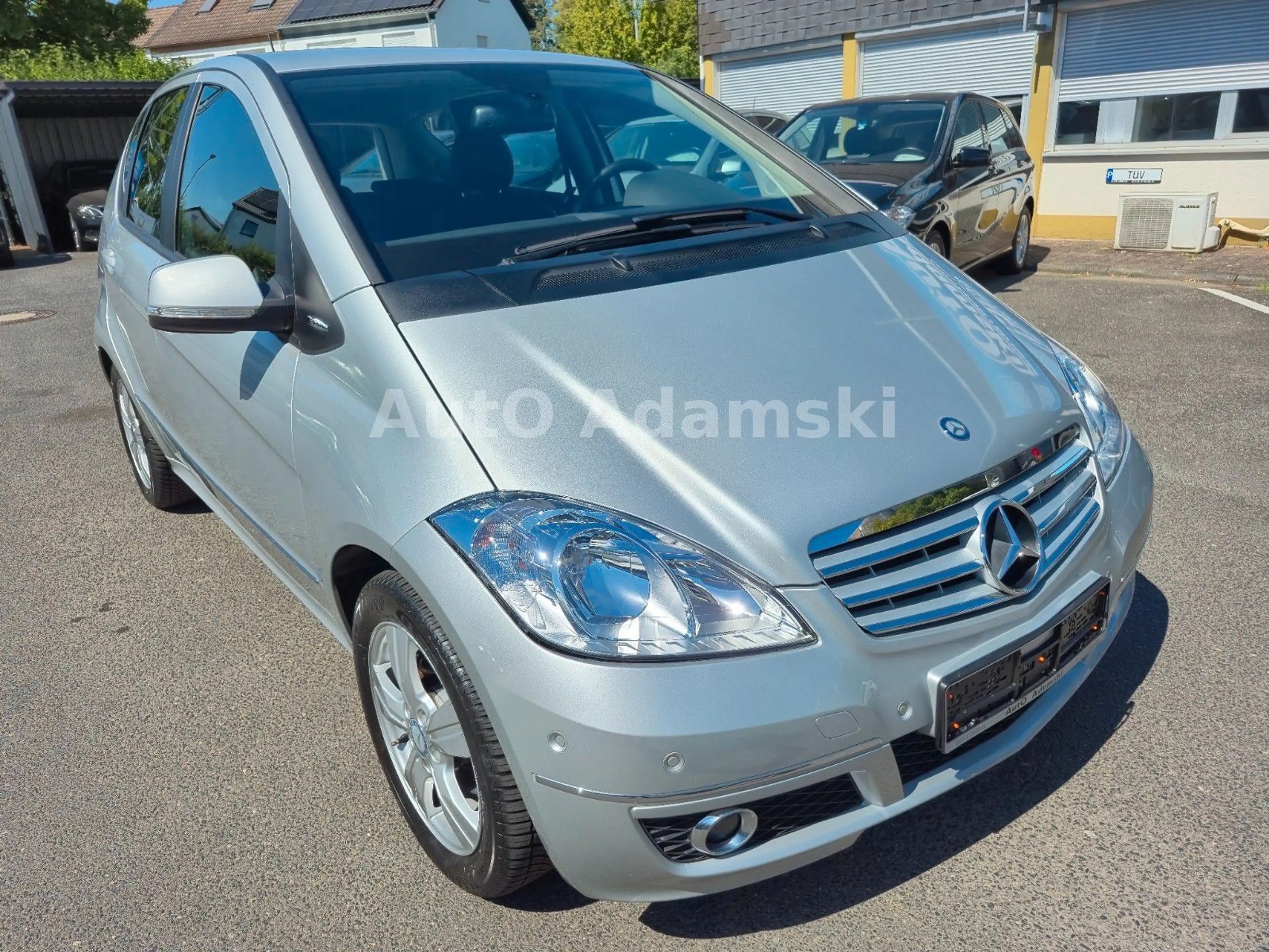 Mercedes-Benz A 180 Autotr Avantgarde 2. Hd P-Assist 62tkm AHK — photo 3