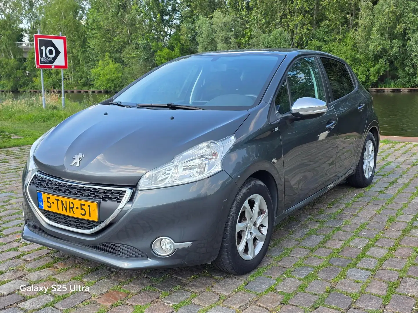 Peugeot 208 1.2 VTi Style 2e eigenaar dealer onderhouden uniek Gris - 2