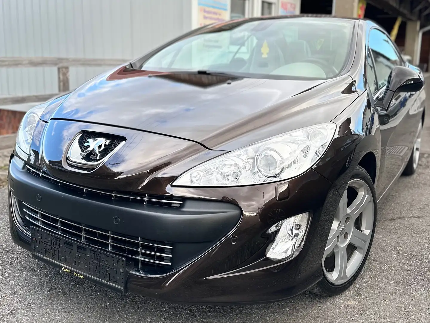 Peugeot 308 308 CC Active Pro 2,0 HDi 140 FAP Active Pro Braun - 1