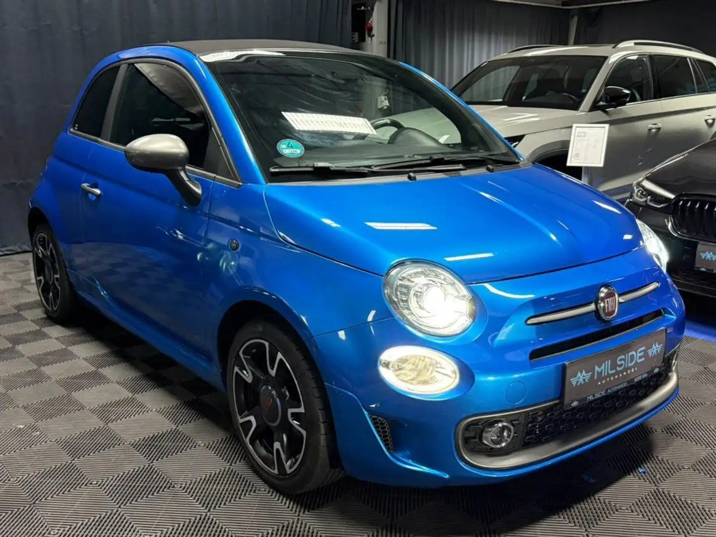 Fiat 500 Cabrio, Sport-Paket, Beats Blau - 1