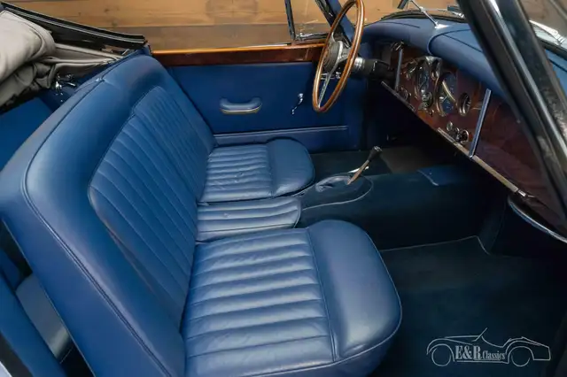 Jaguar XK view 15