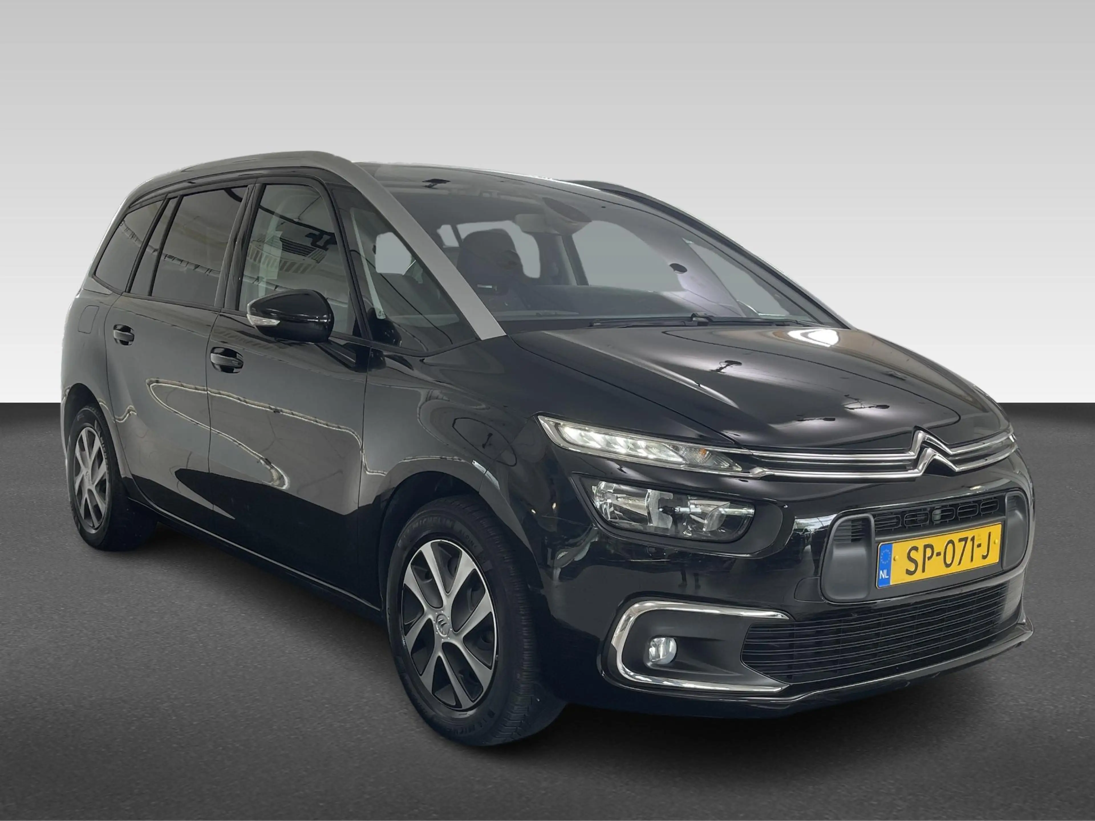 Citroen Grand C4 Picasso 1.2 PureTech Feel | Parkeersensoren V+A | Full Map — photo 6