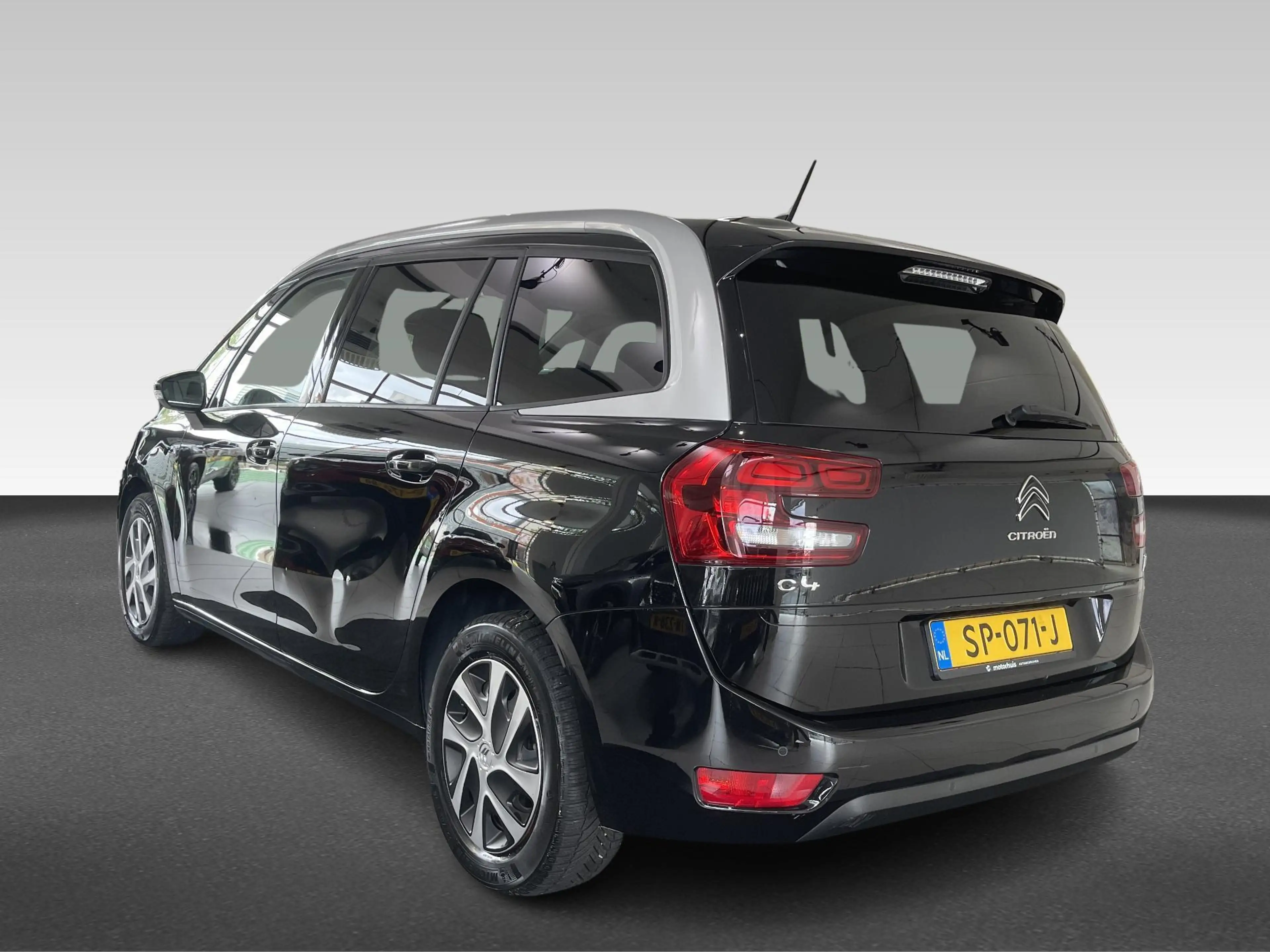 Citroen Grand C4 Picasso 1.2 PureTech Feel | Parkeersensoren V+A | Full Map — photo 3