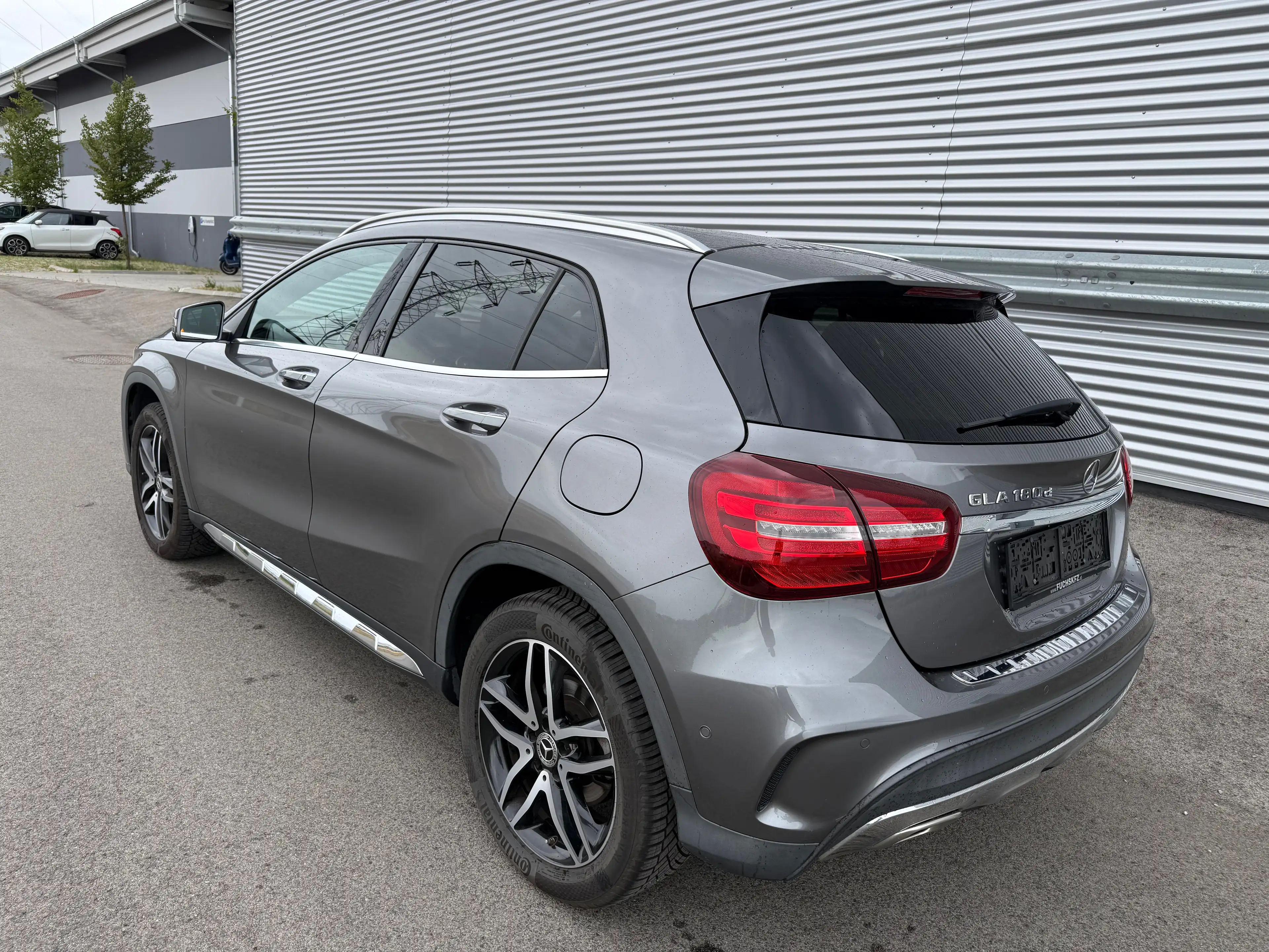 Mercedes-Benz GLA 180 d AMG Aut. — photo 5