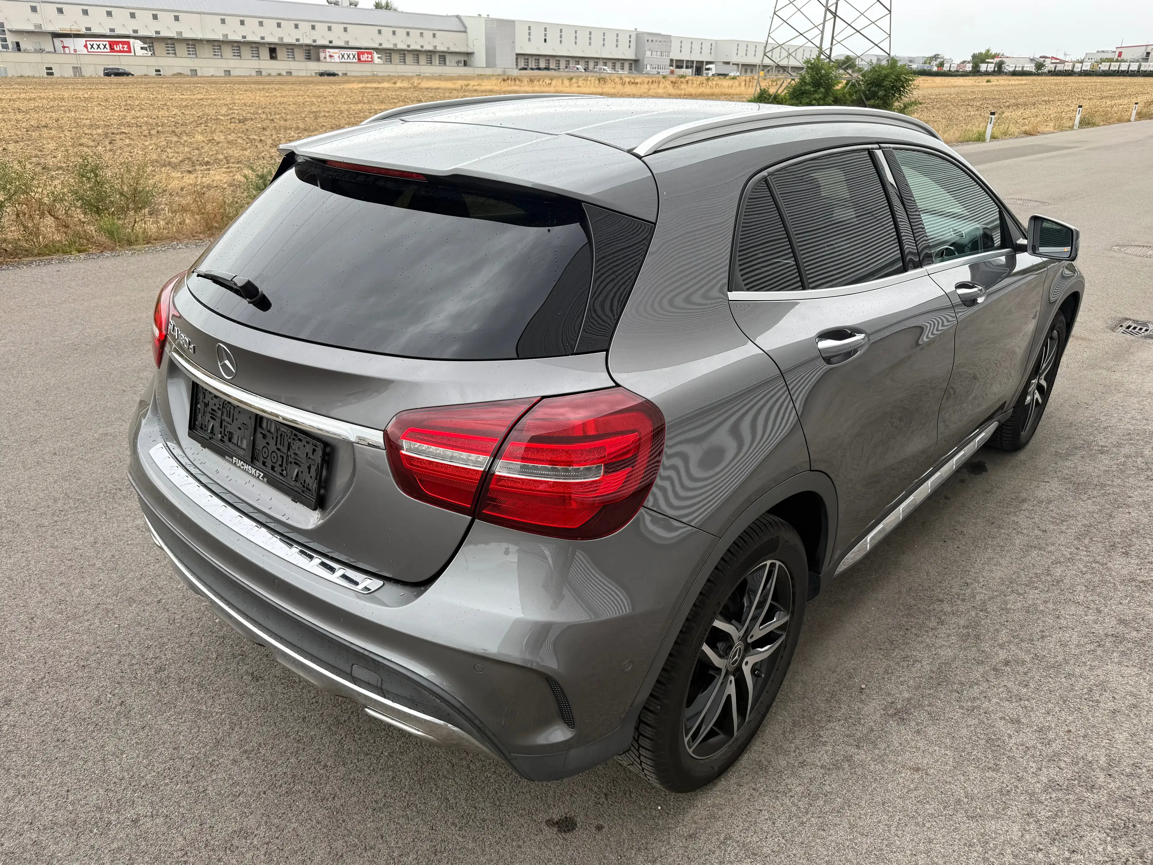 Mercedes-Benz GLA 180 d AMG Aut. — photo 7