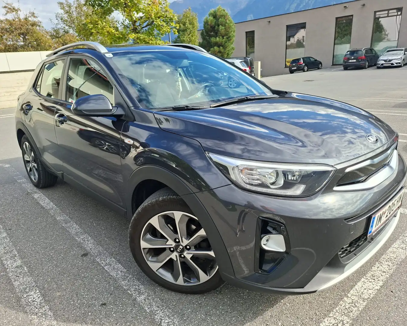Kia Stonic Stonic 1,4 MPI ISG Silber Silber Grau - 2
