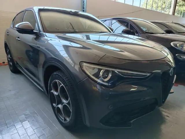 Alfa Romeo Stelvio view 2