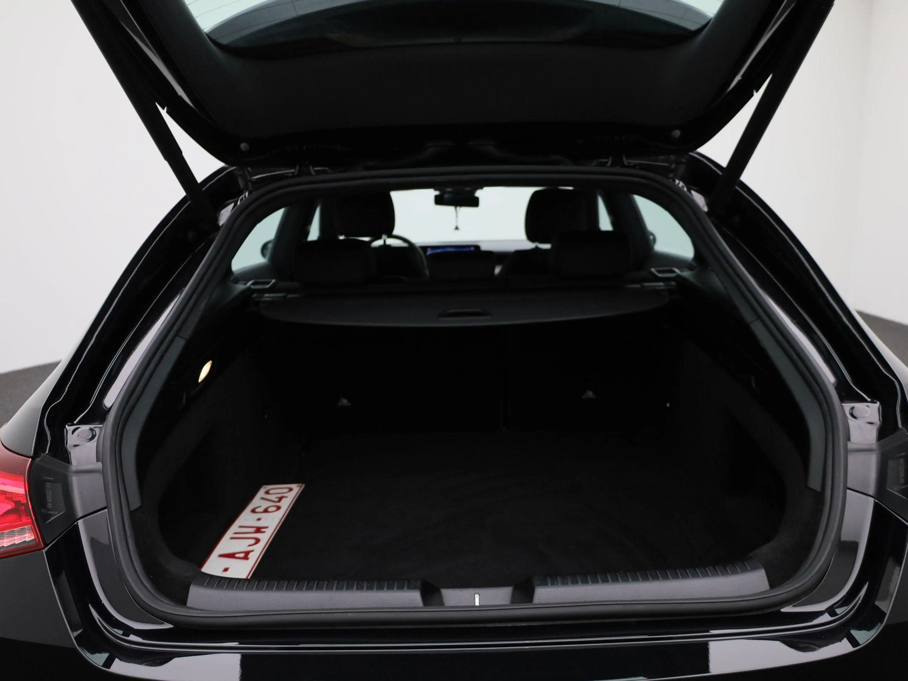 Mercedes-Benz CLA 180 Shooting Brake d Business Solution 1Y USED GARANTI — photo 14