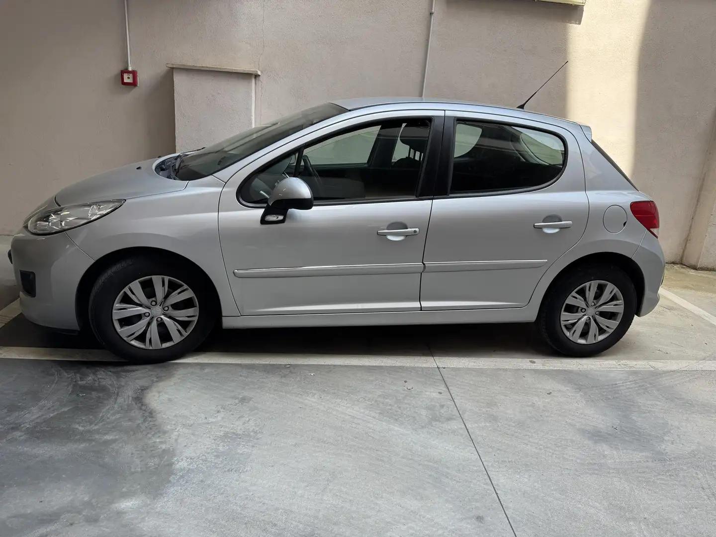 Peugeot 207 5p 1.4 hdi 8v Access 70cv - 2