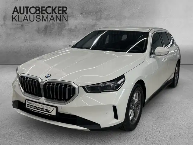 BMW 540 d xDrive Touring 18'' LC Prof AHK STAND-HZG SITZLÜ