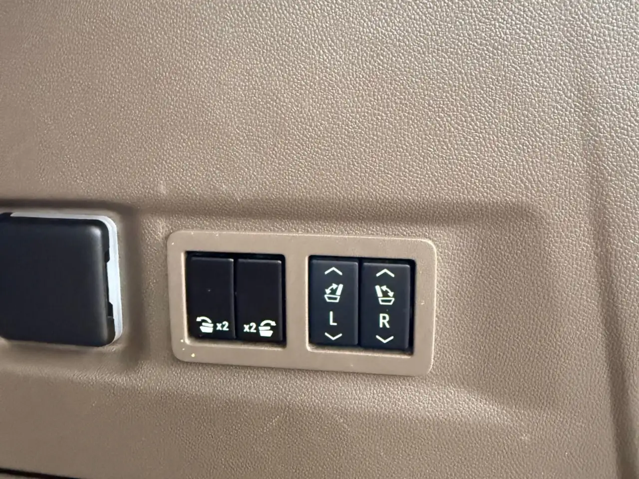 GMC Yukon снимка GMC Yukon