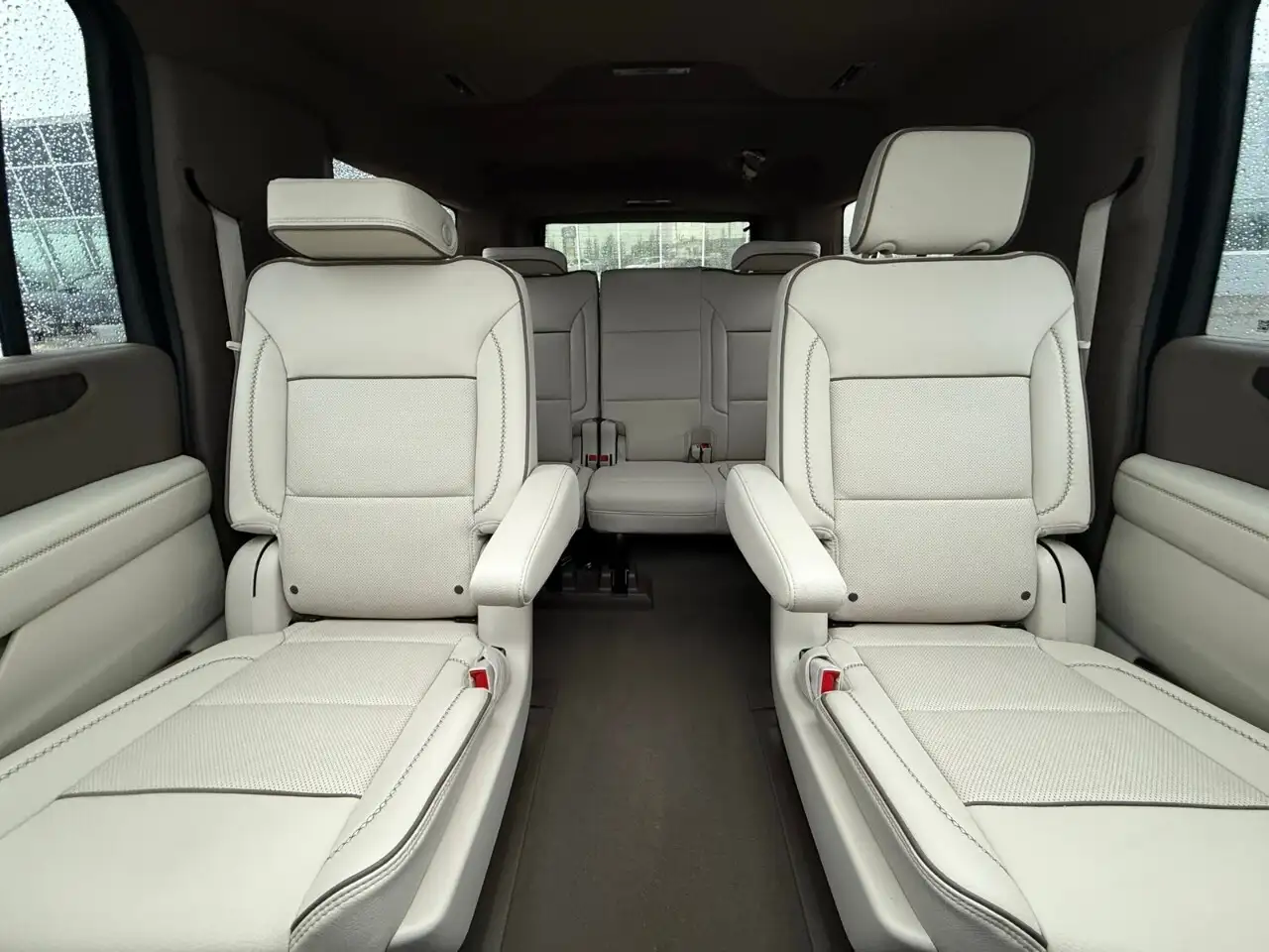 GMC Yukon снимка GMC Yukon