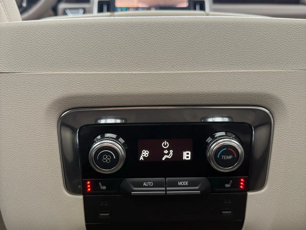 GMC Yukon снимка GMC Yukon
