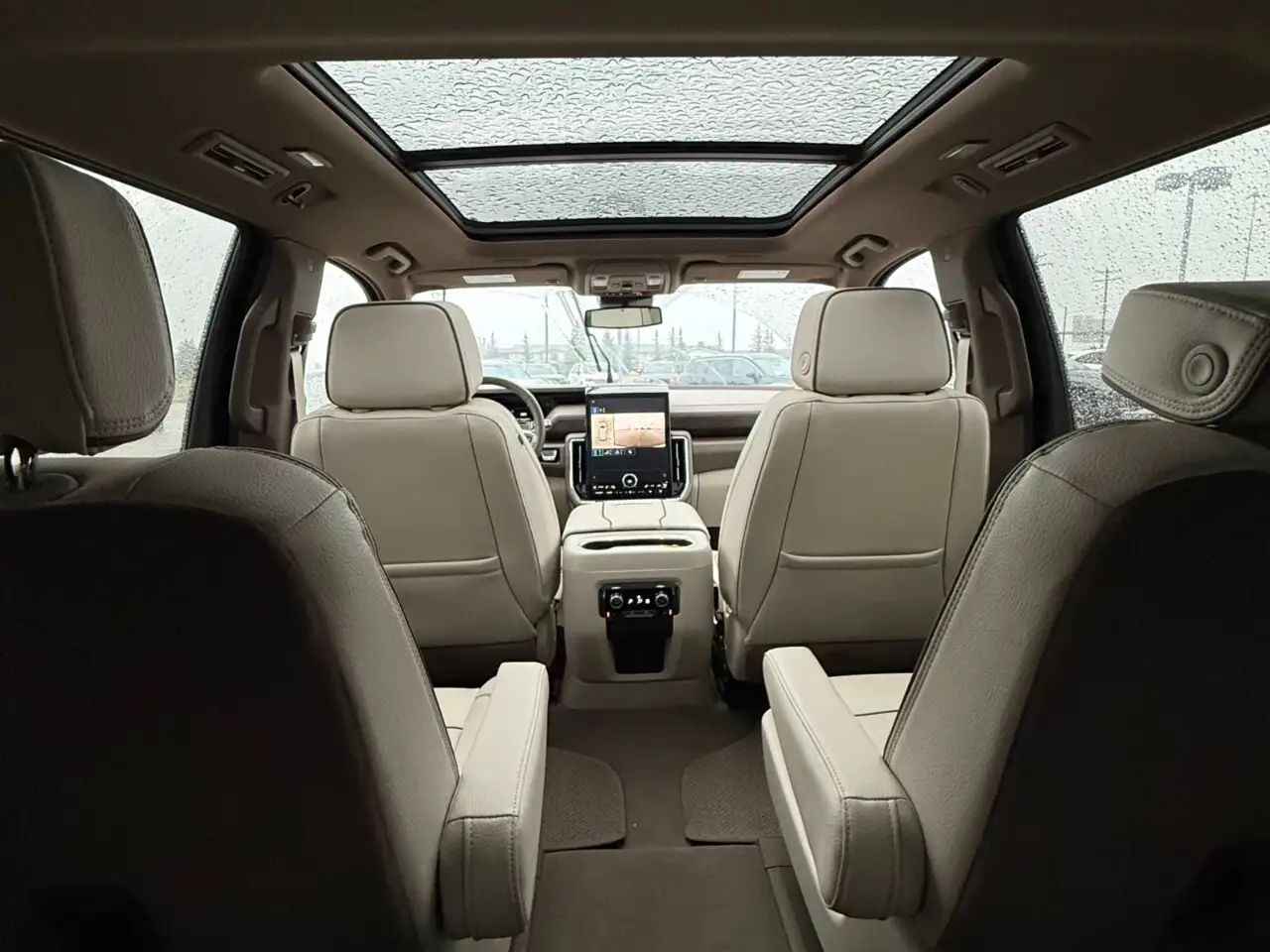 GMC Yukon снимка GMC Yukon