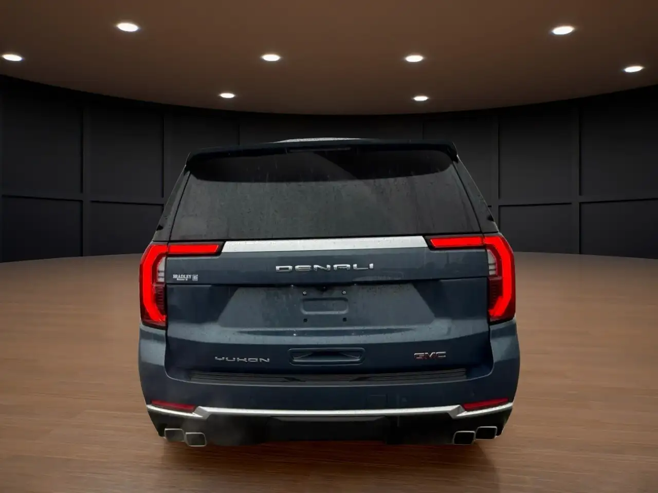 GMC Yukon снимка GMC Yukon