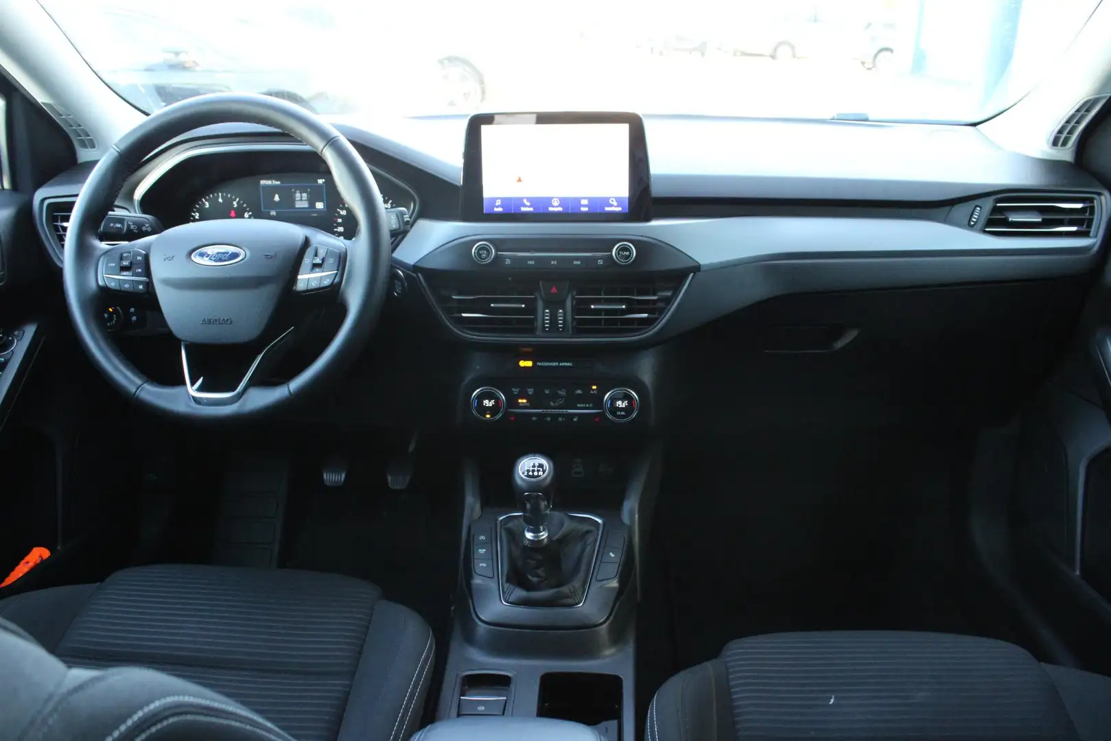 Ford Focus Wagon 1.0 EcoBoost Hybrid Titanium Style | Winter Gris - 2