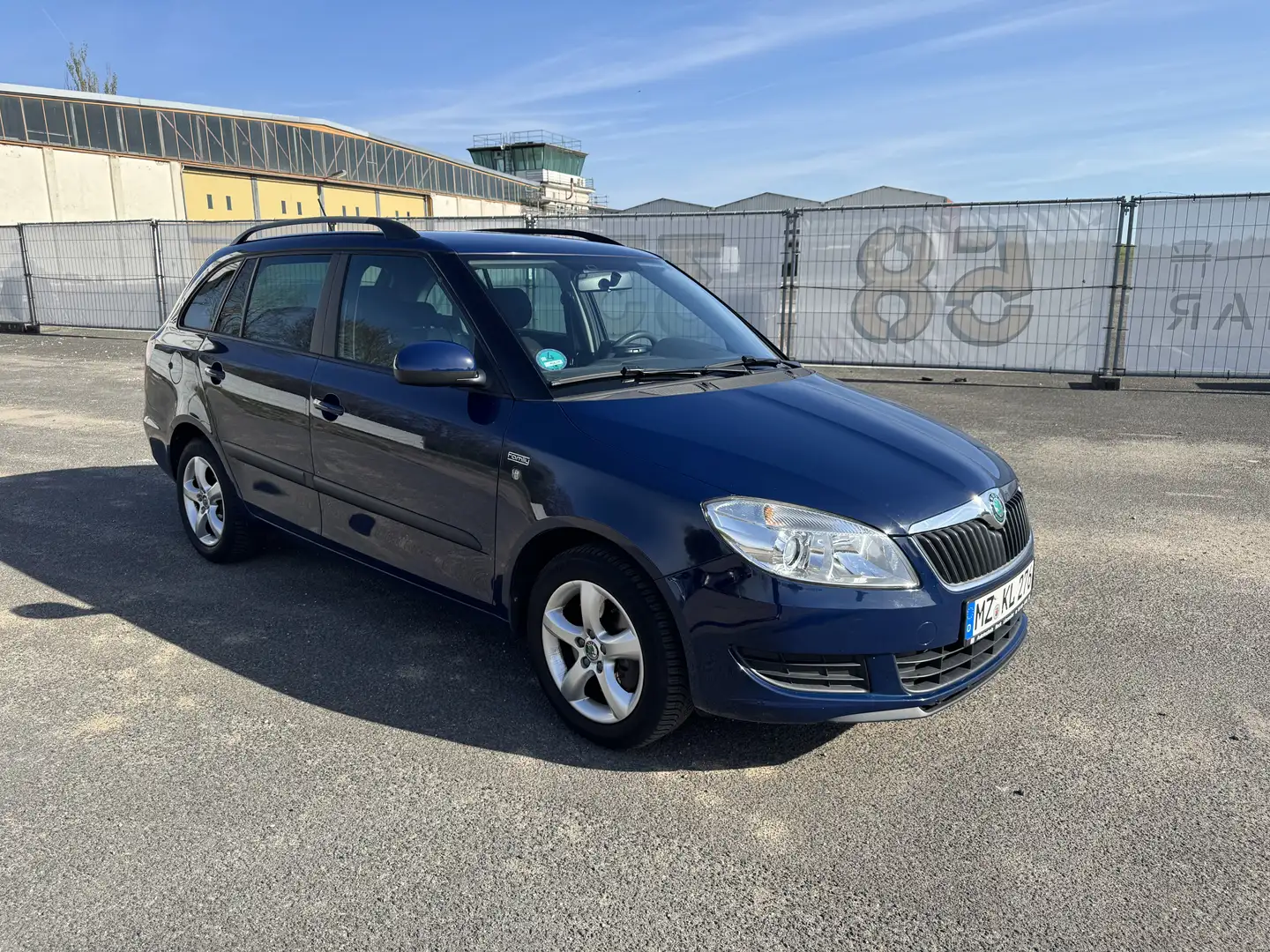 Skoda Fabia Family Blau - 1