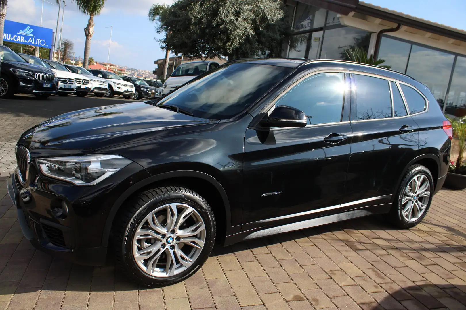 BMW X1 X1 xdrive18d xLine auto Nero - 2