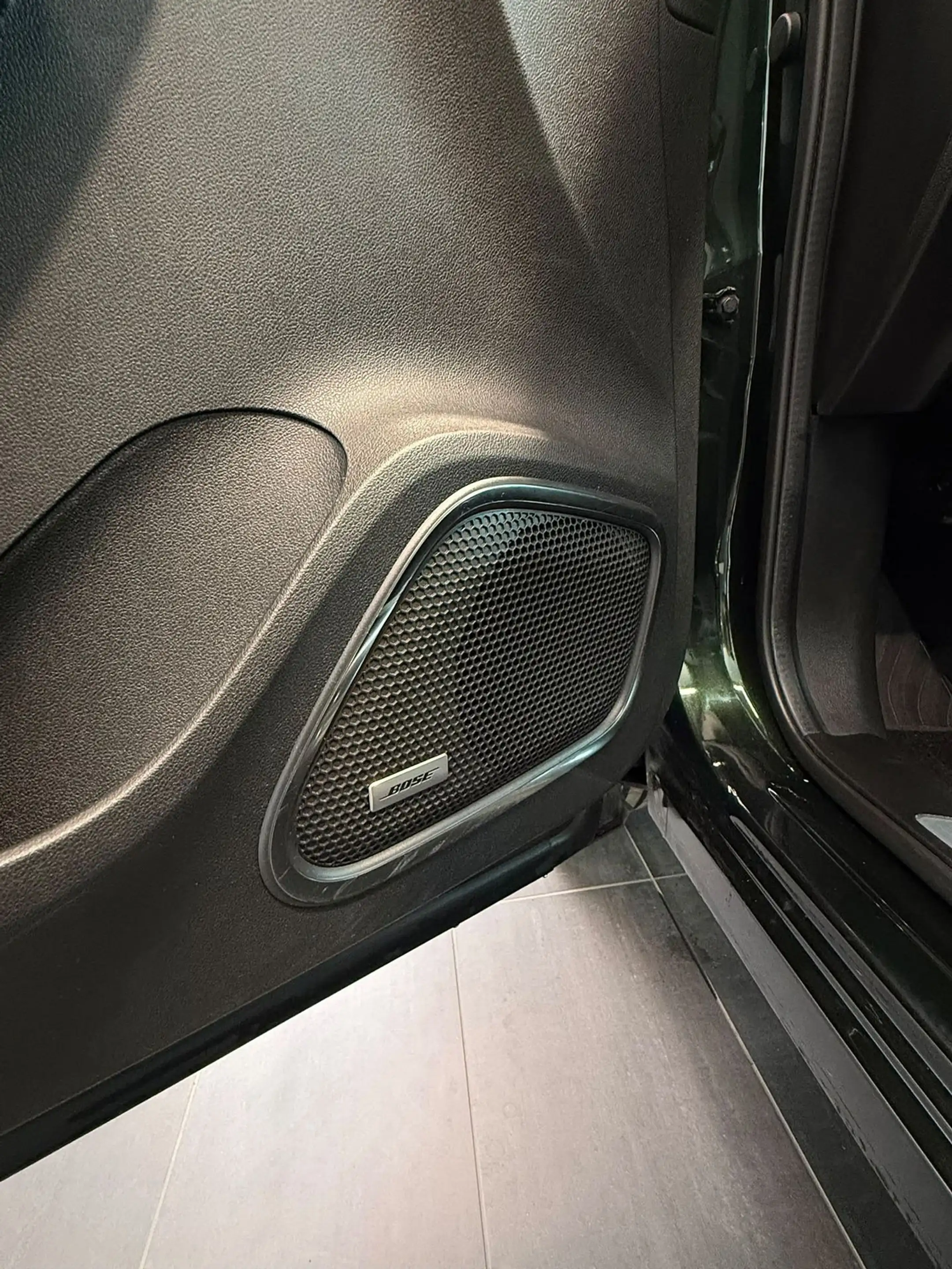 Renault Kadjar TCe 160 EDC GPF BLACK EDITION — photo 10