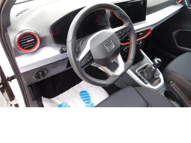 Seat Arona view 9