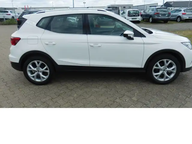 Seat Arona view 2