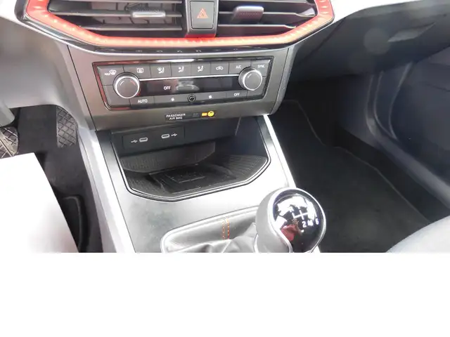 Seat Arona view 7